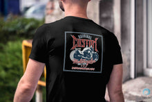 Cargar imagen en el visor de la galería, ORIGINAL CUSTOM - "Moteros Españoles en Suiza"